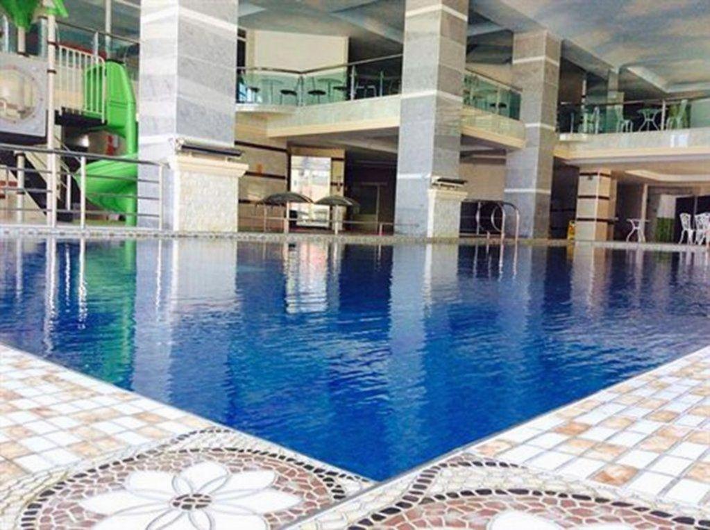 Midland Hotel Phnom Pen Exterior foto